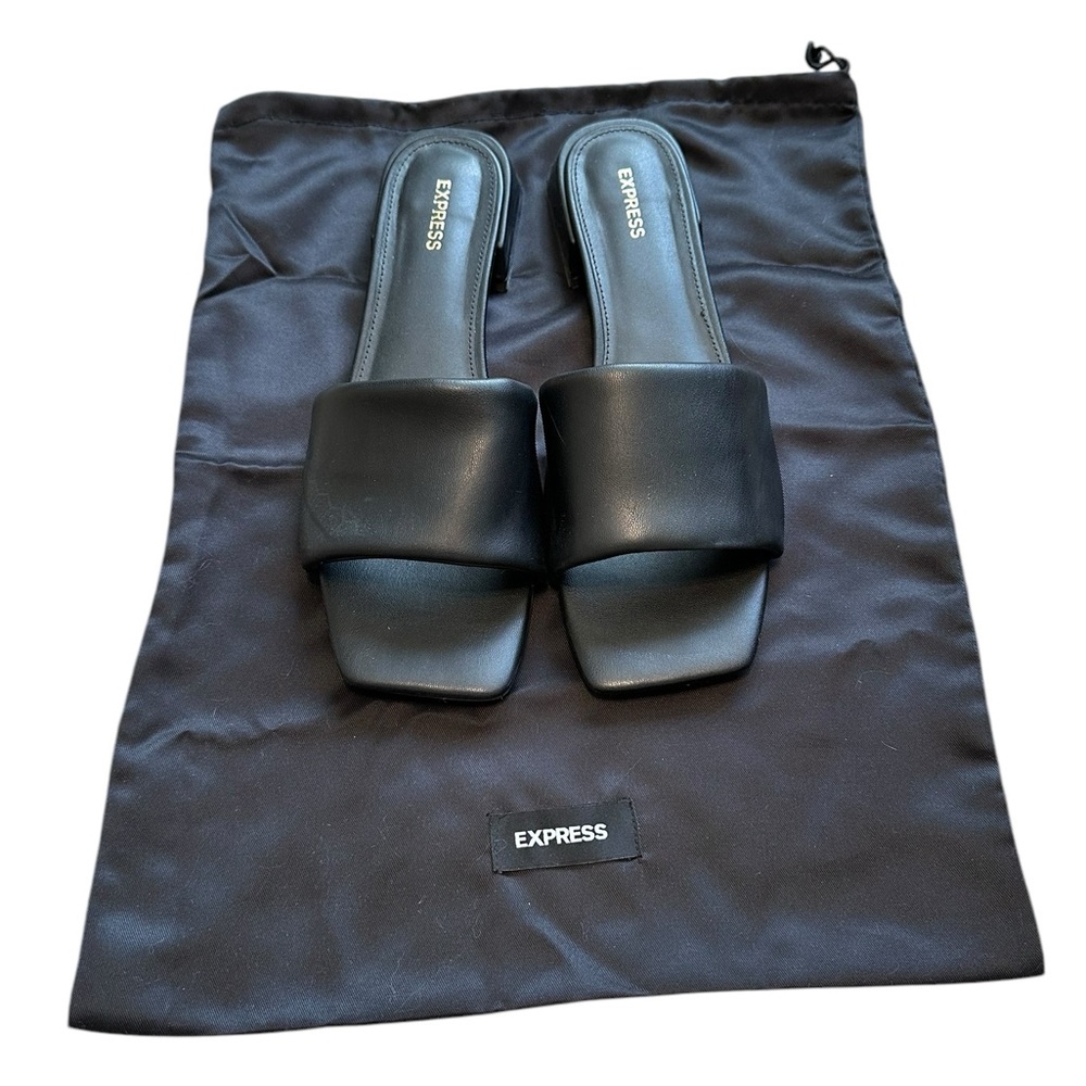 EXPRESS black 1” block heel square open toe slip on sandals size 10 w/ dust bag - Picture 2 of 6